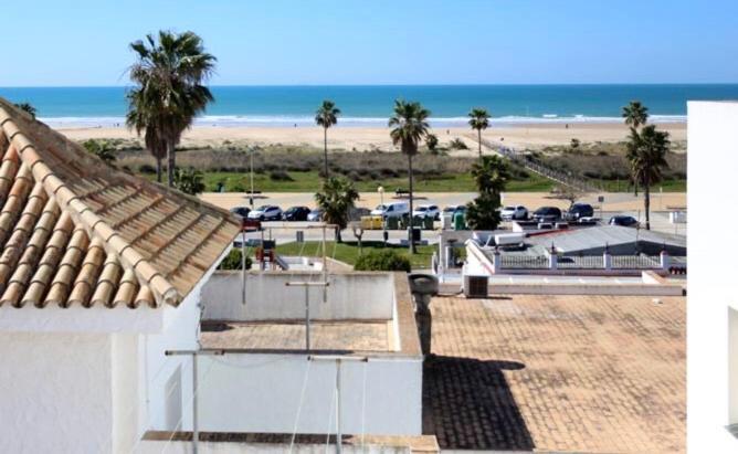 Conil A Pie De Playa Con Amplias Vistas Al Mar Apartment Conil De La Frontera Exterior photo